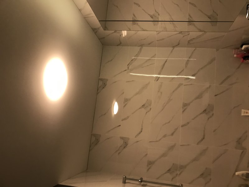 Electrician autorizat experienta de peste 20 ani